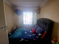  of property in Die Hoewes