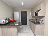 2 Bedroom 1 Bathroom Flat/Apartment for Sale for sale in Heuweloord