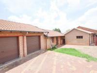  of property in Heuweloord