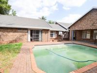  of property in Heuweloord