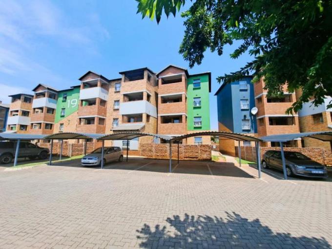 2 Bedroom Apartment for Sale For Sale in Heuweloord - MR687335