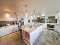  of property in Heuweloord