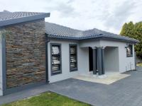  of property in Heuweloord