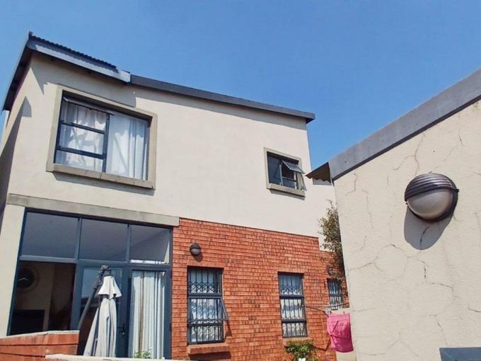 3 Bedroom Duplex for Sale For Sale in Ben Fleur - MR687356
