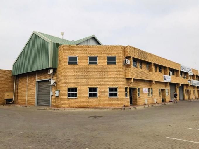 Commercial to Rent in Koedoespoort - Property to rent - MR687388