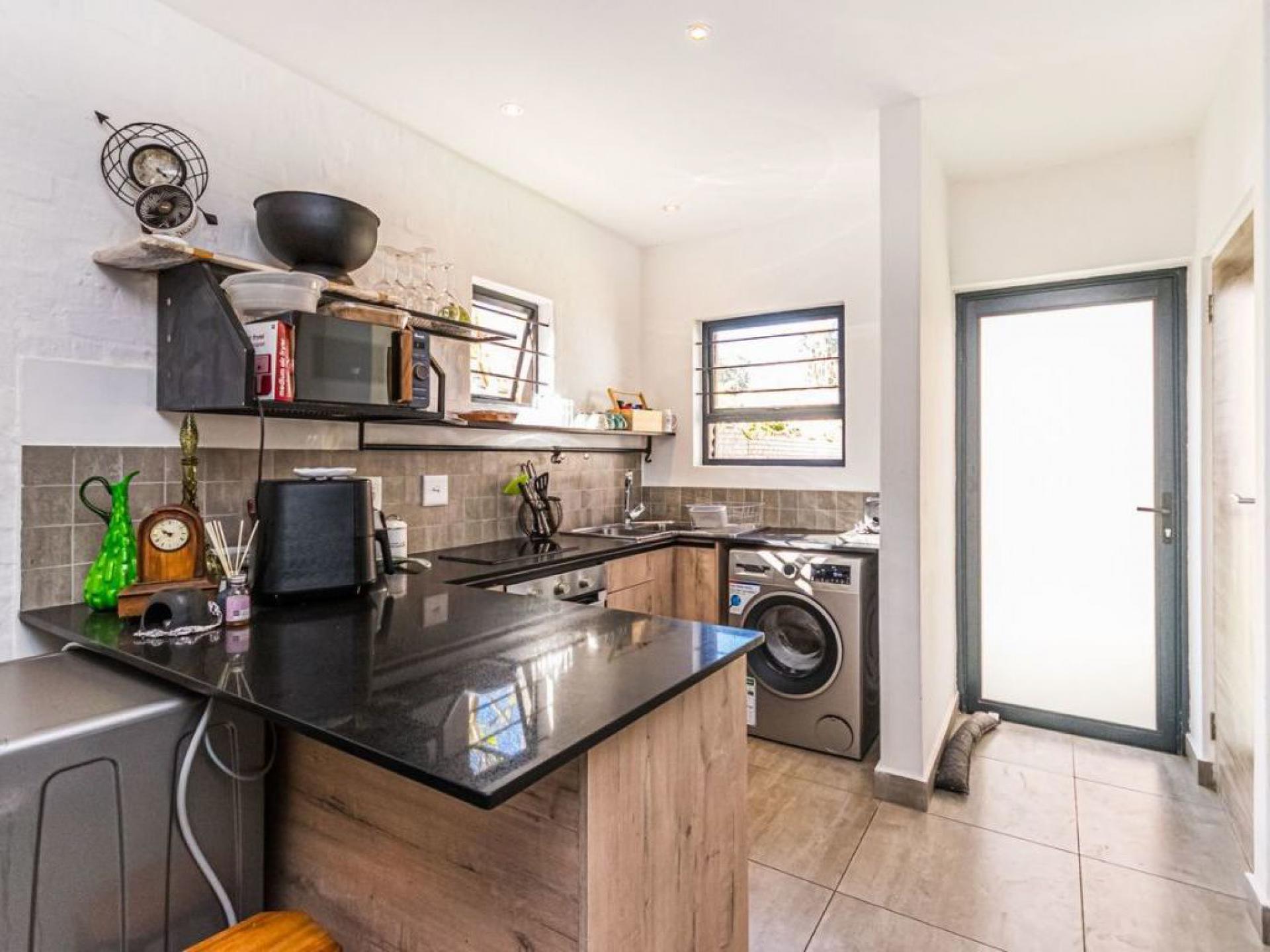  of property in Lyttelton Manor