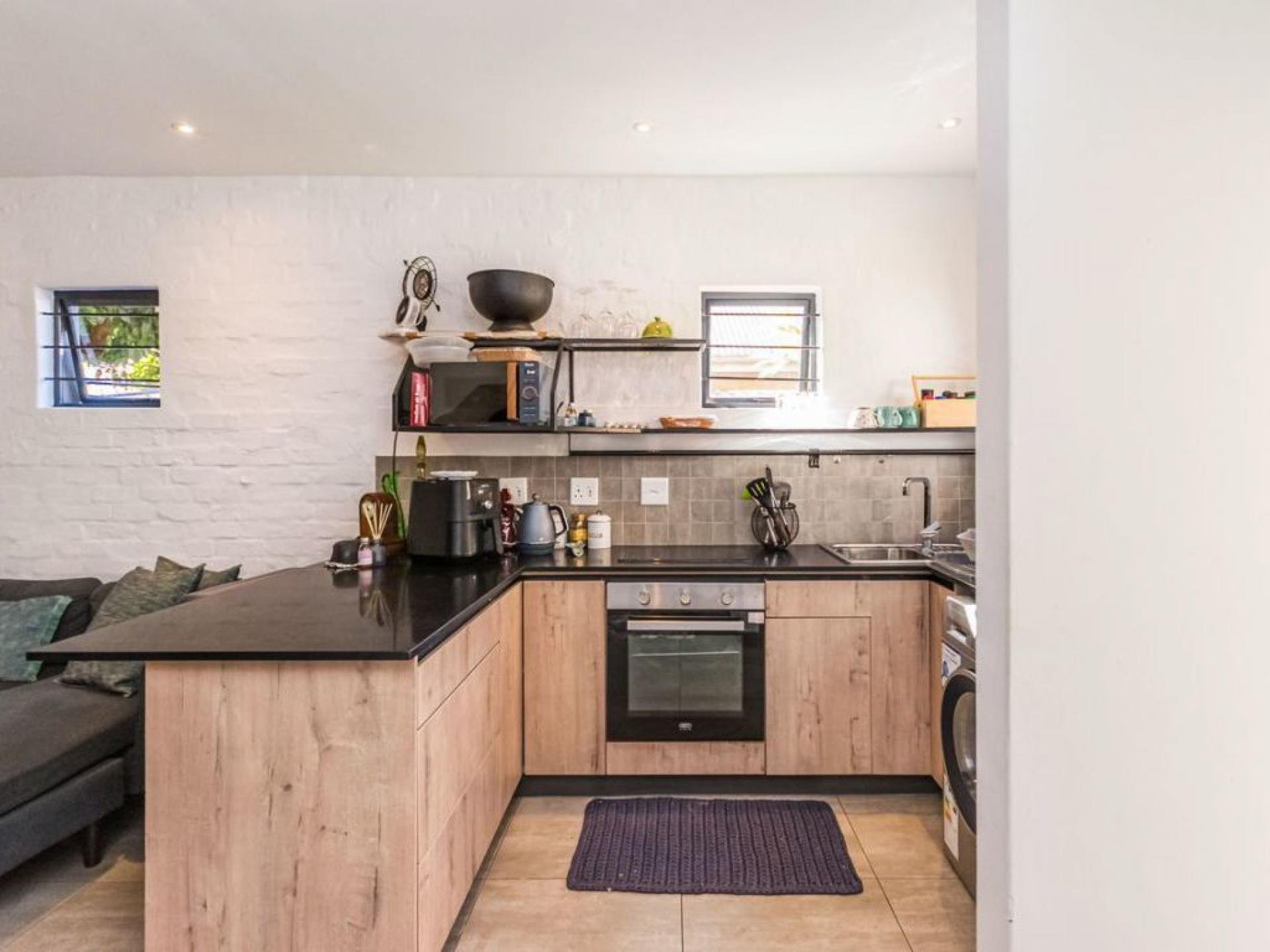  of property in Lyttelton Manor