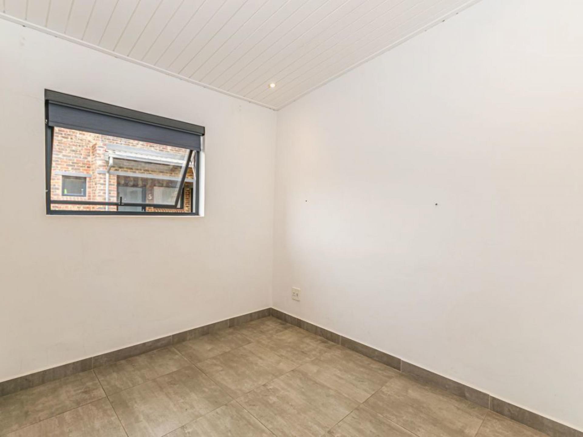  of property in Lyttelton Manor