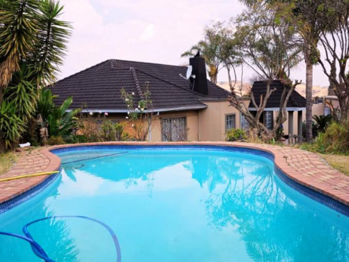 3 Bedroom House for Sale For Sale in Linmeyer - MR687402
