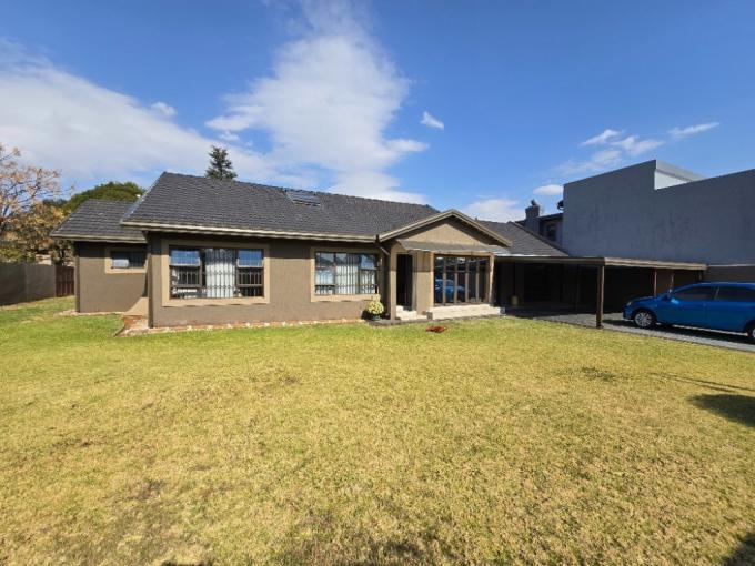 4 Bedroom House for Sale For Sale in Boksburg - MR687425