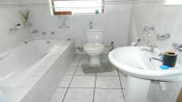 Bathroom 1 of property in Brackenfell