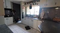 Kitchen - 24 square meters of property in Brackenfell