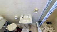Main Bathroom - 4 square meters of property in Brackenfell
