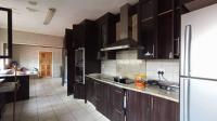 Kitchen - 56 square meters of property in Kew
