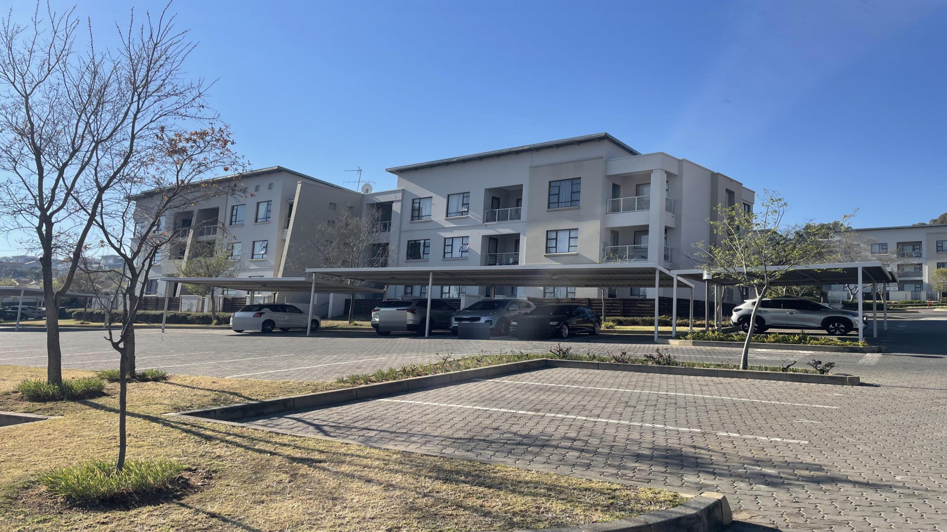 Front View of property in Paulshof