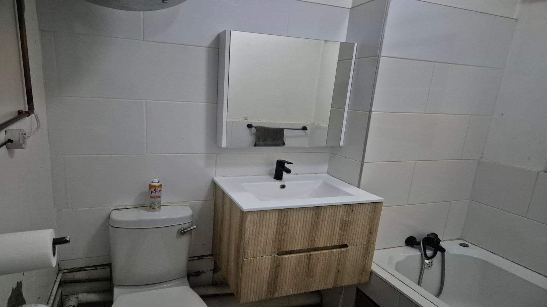 Bathroom 1 of property in Tembisa