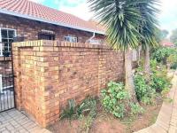 2 Bedroom 1 Bathroom Simplex for Sale for sale in Amberfield