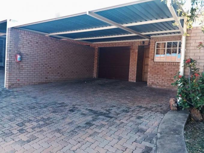 2 Bedroom Retirement Home for Sale For Sale in Bela-Bela (Warmbad) - MR687549