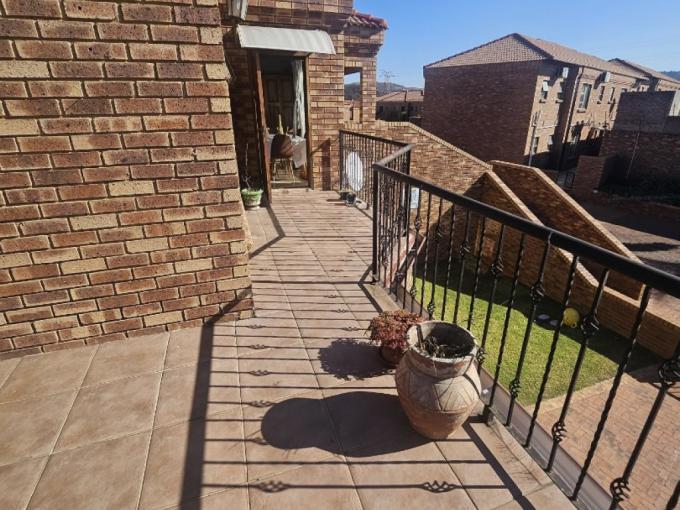 2 Bedroom Simplex for Sale For Sale in Liefde en Vrede - MR687601