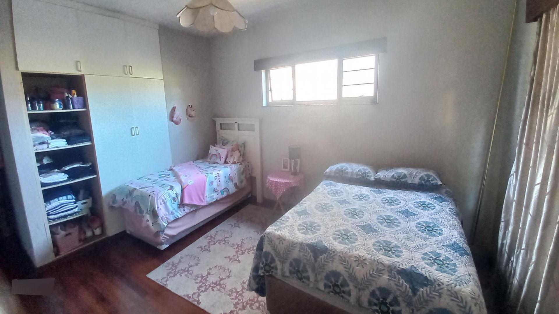 Bed Room 1 of property in Chiselhurst