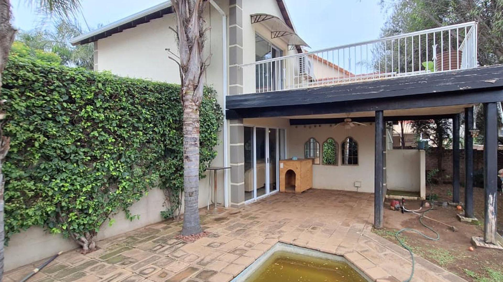 Backyard of property in Kengies