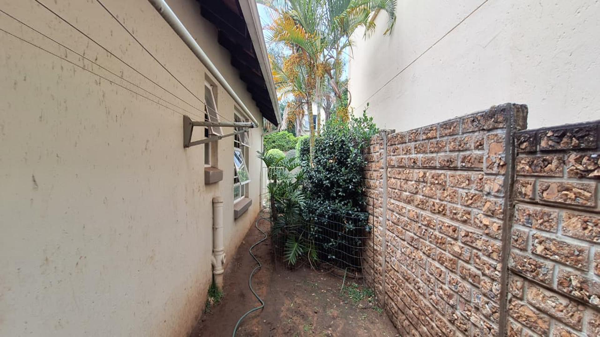 Backyard of property in Kengies