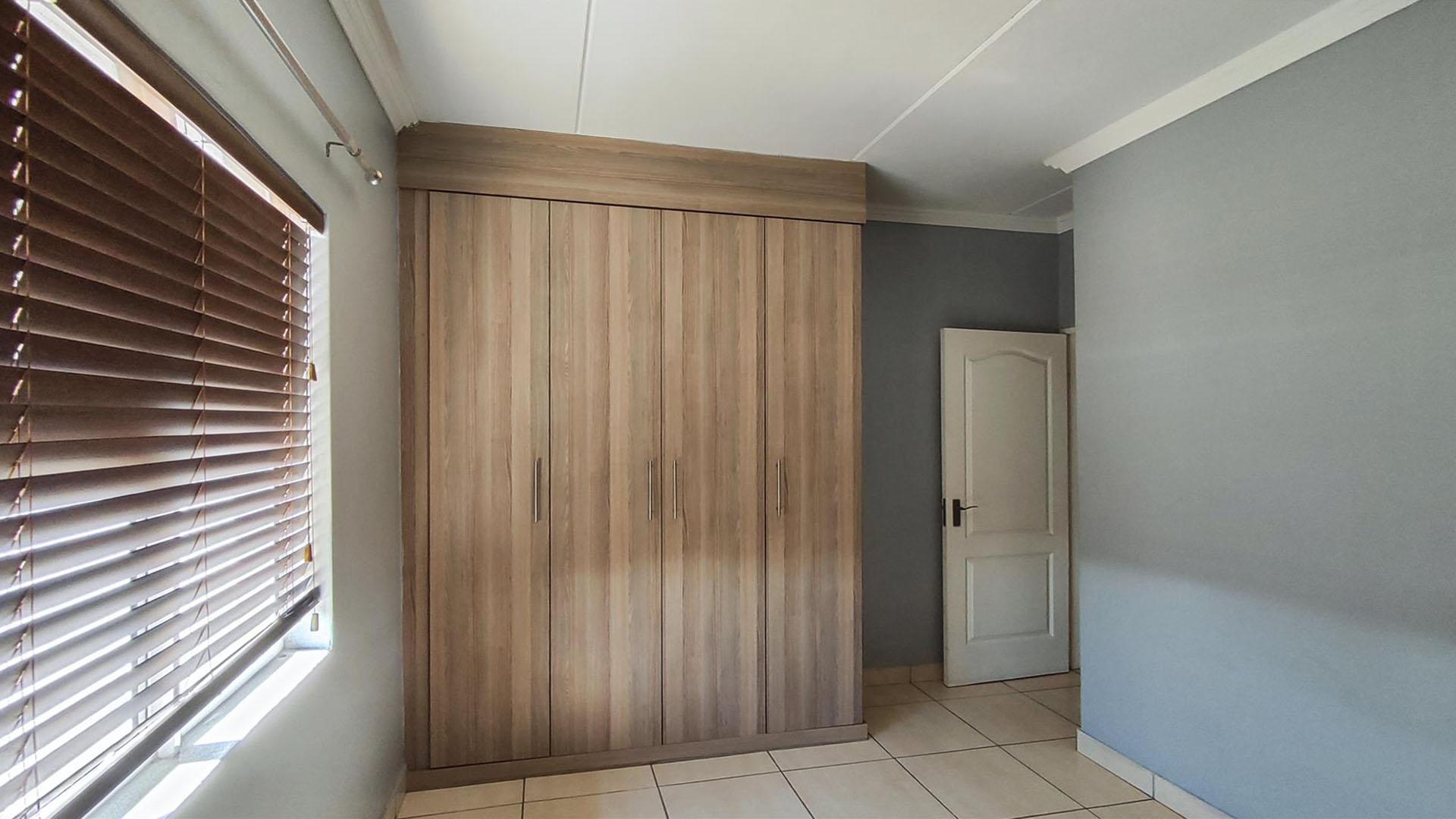 Bed Room 2 - 12 square meters of property in Mayberry Park