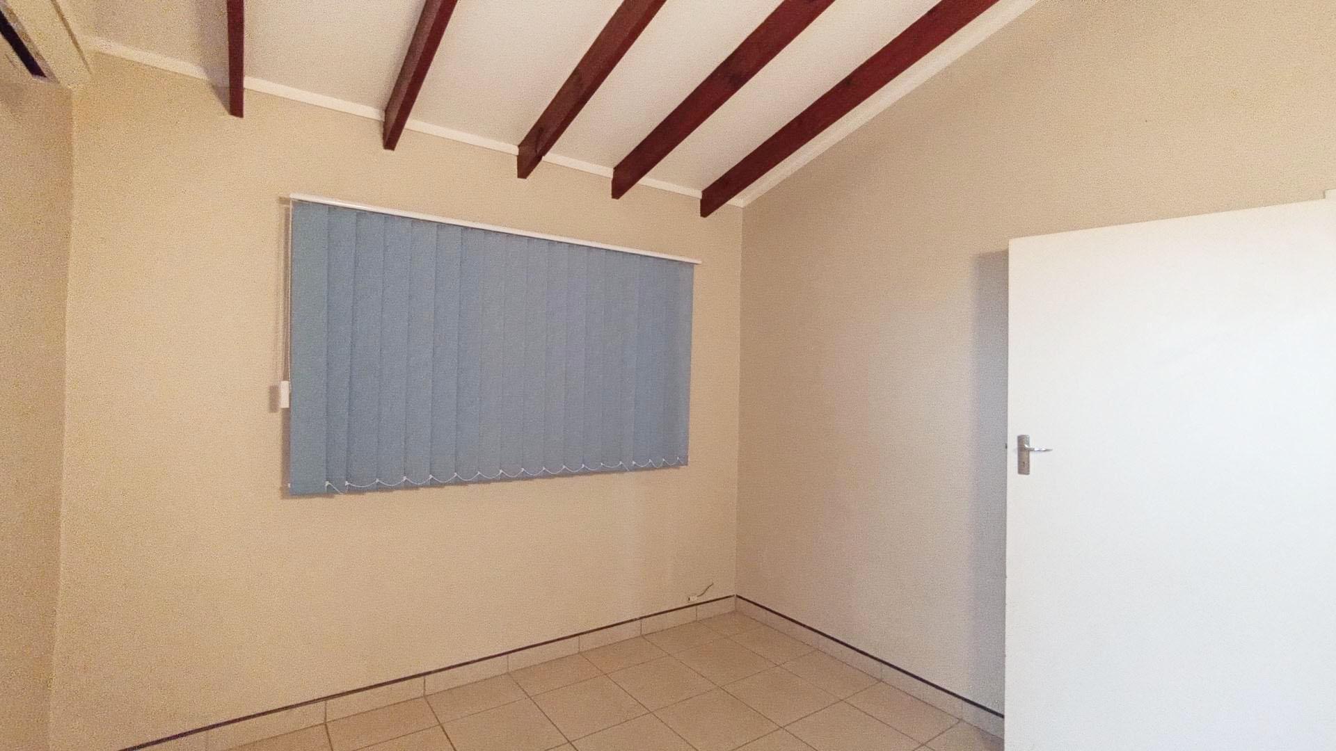 Bed Room 3 - 13 square meters of property in Shallcross 