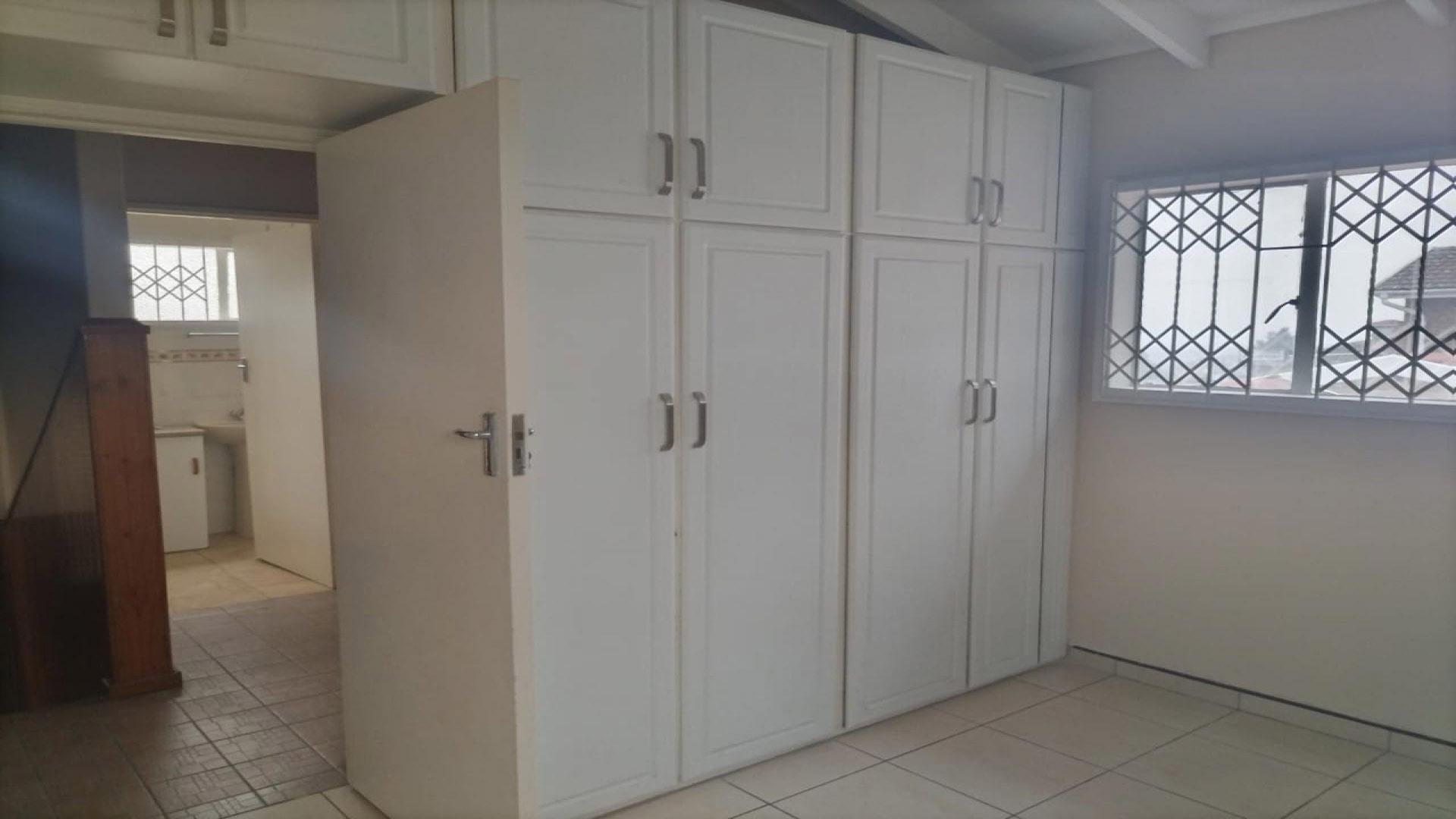 Bed Room 5+ of property in Shallcross 