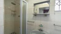Bathroom 3+ - 15 square meters of property in Shallcross 