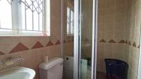 Bathroom 3+ - 15 square meters of property in Shallcross 