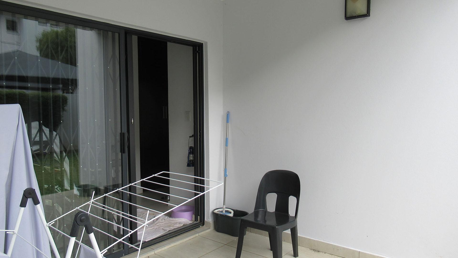 Patio - 13 square meters of property in Greenstone Hill