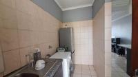 Scullery - 6 square meters of property in Kempton Park