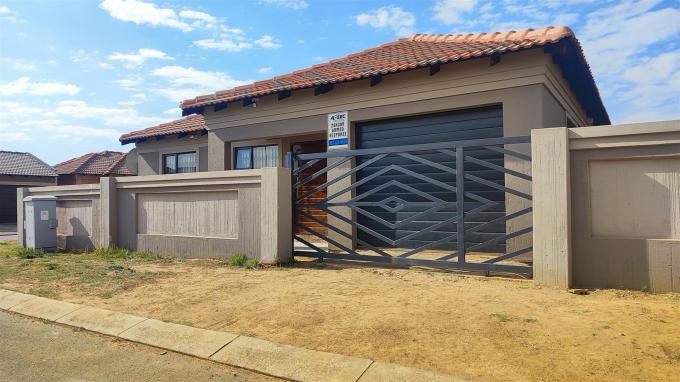 3 Bedroom Freehold Residence for Sale For Sale in Vanderbijlpark - Private Sale - MR687712