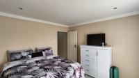 Main Bedroom - 13 square meters of property in Vanderbijlpark