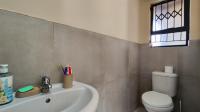 Main Bathroom - 4 square meters of property in Vanderbijlpark