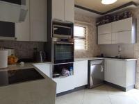  of property in Olievenhoutbos