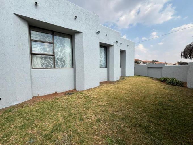 3 Bedroom House for Sale For Sale in Bergbron - MR687738