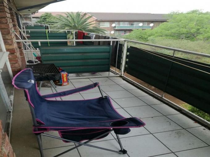 2 Bedroom Apartment for Sale For Sale in Vanderbijlpark - MR687741