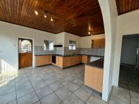  of property in De Deur