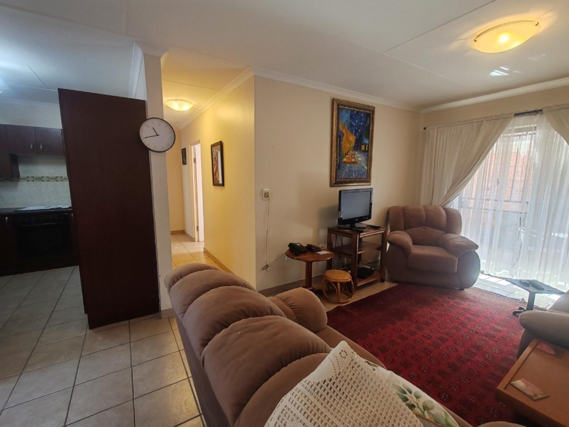  of property in Willow Park Manor