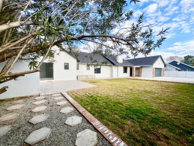 4 Bedroom House for Sale For Sale in Brackenhurst - MR687823