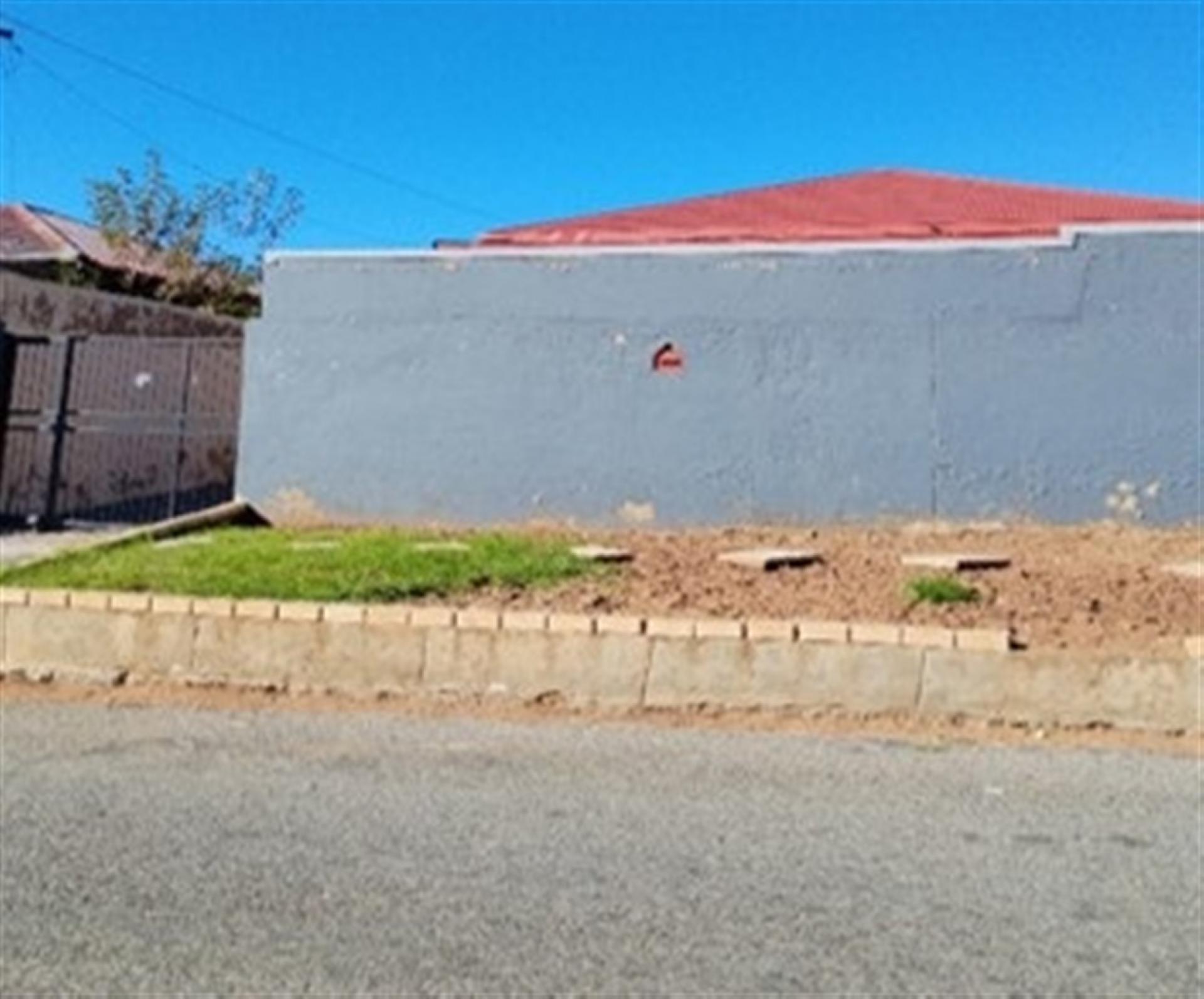 Front View of property in South Hills