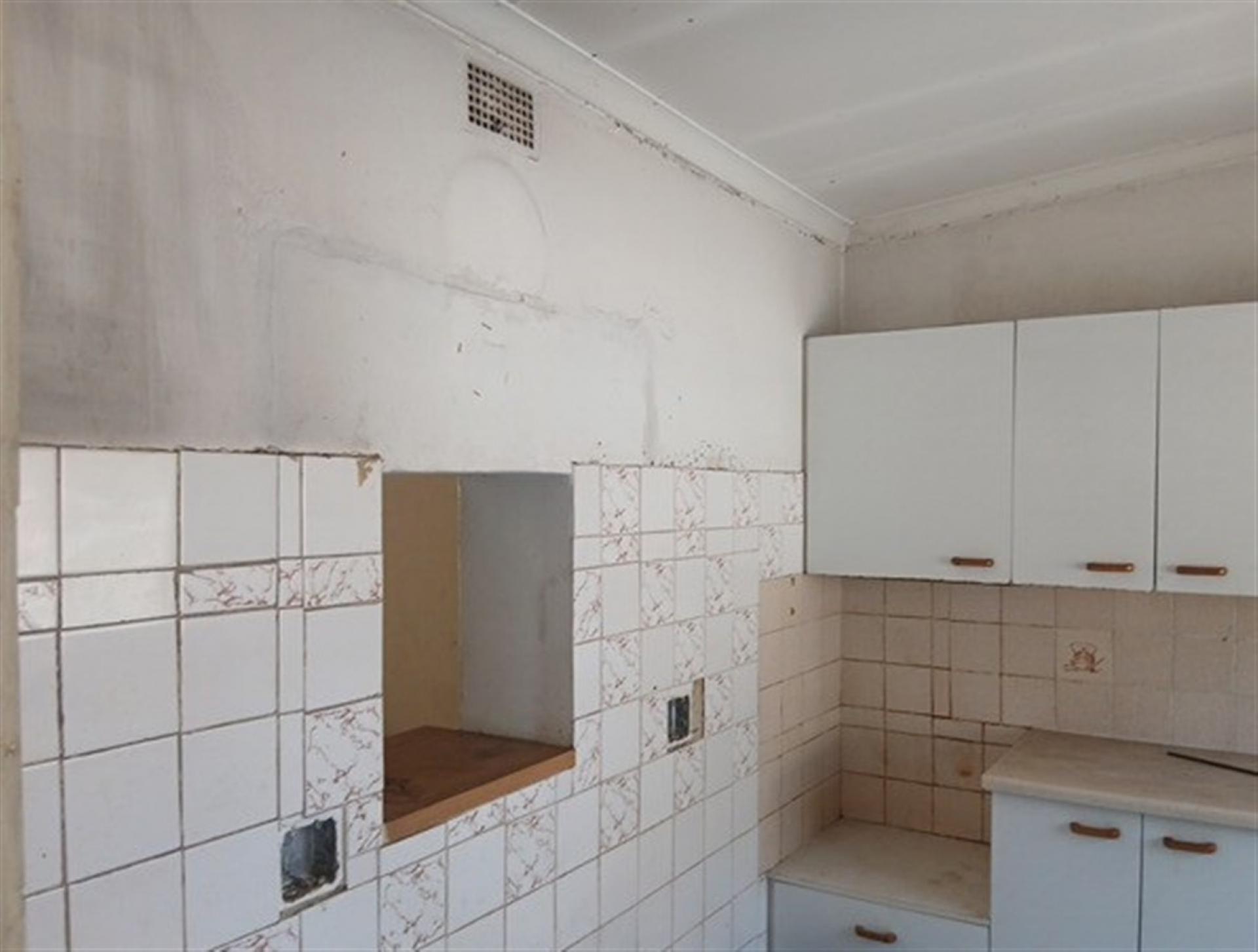Kitchen of property in Elsburg