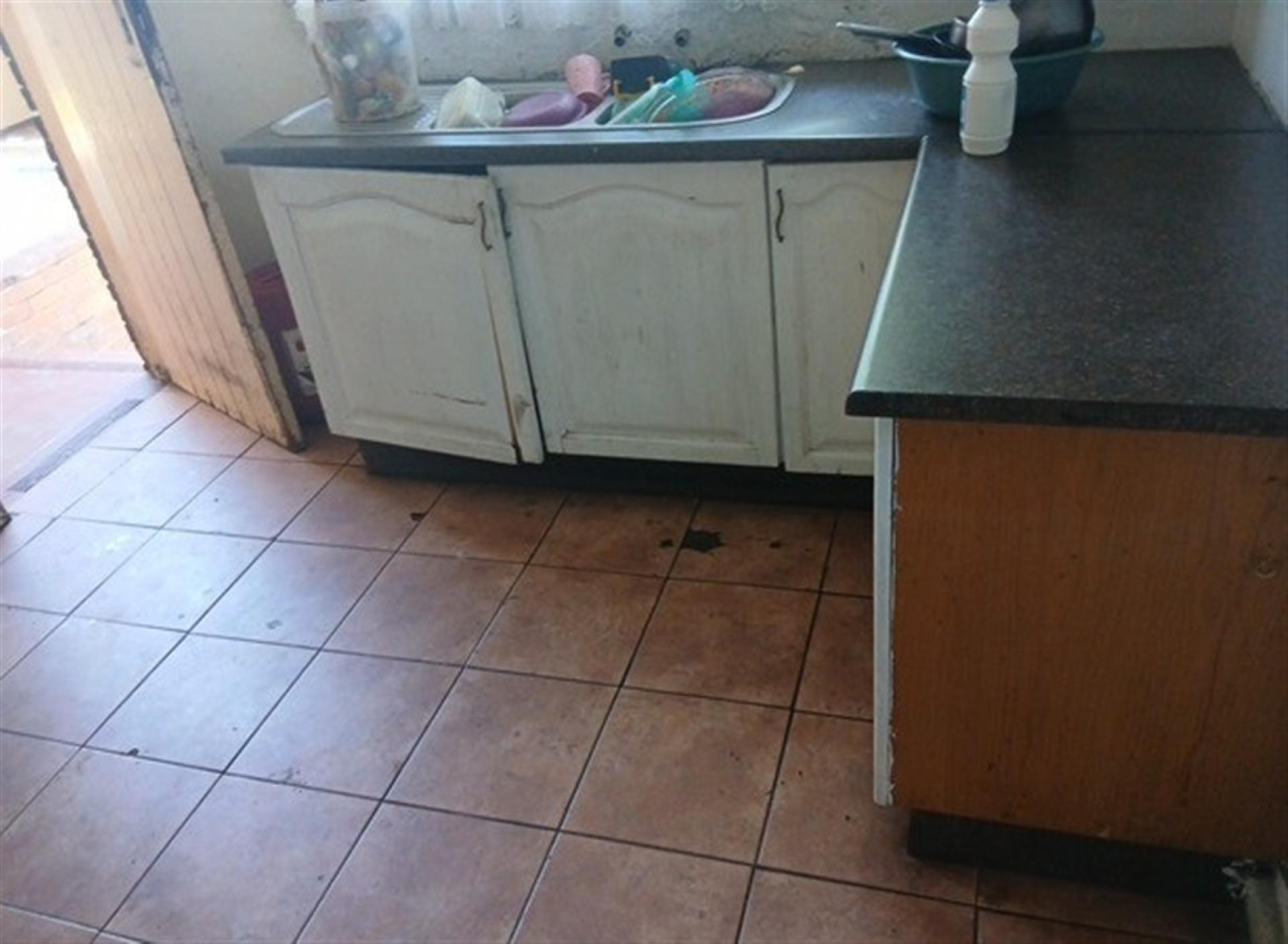 Kitchen of property in Elsburg
