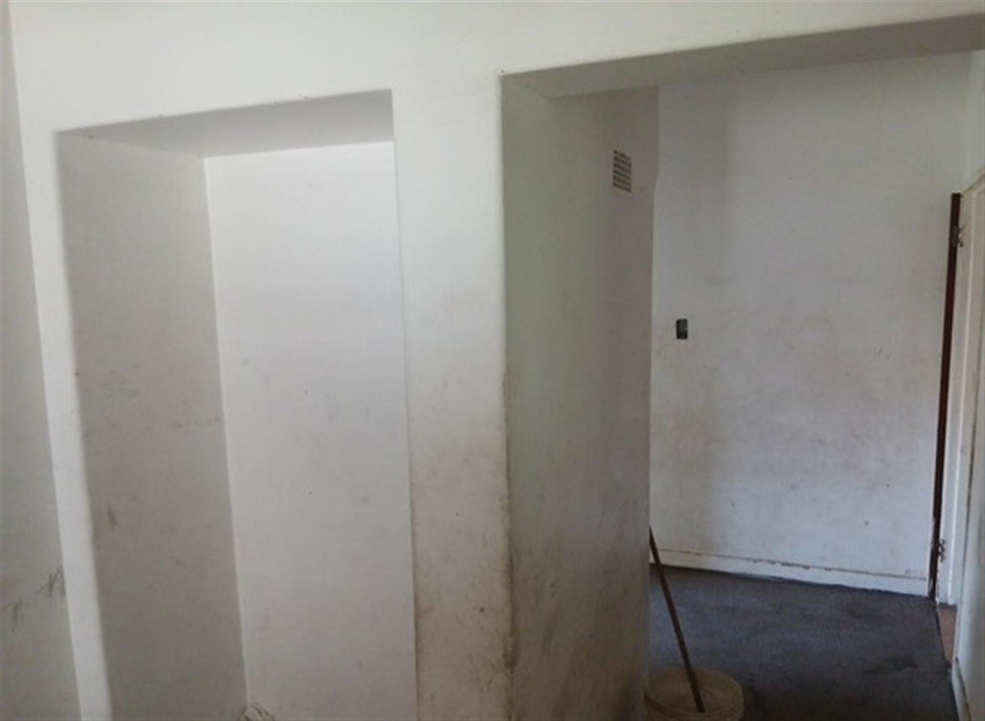 Spaces of property in Elsburg