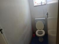 Bathroom 2 of property in Elsburg