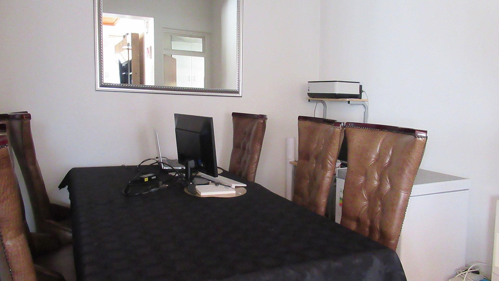 Dining Room - 11 square meters of property in Gillview