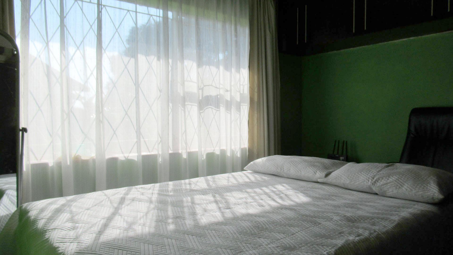 Bed Room 1 - 10 square meters of property in Gillview