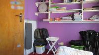 Bed Room 3 - 6 square meters of property in Gillview